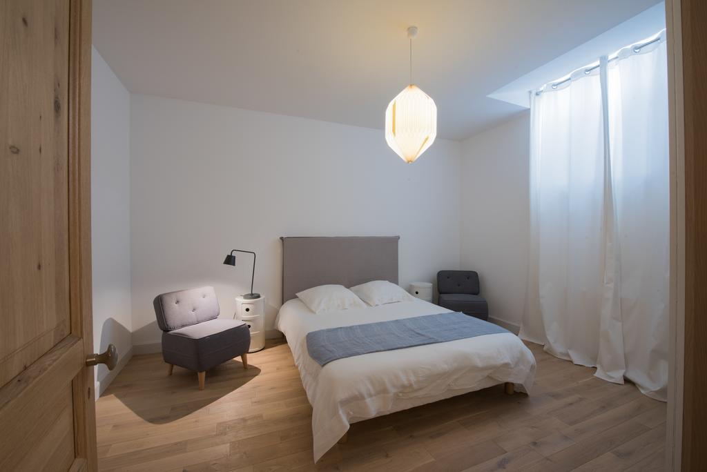 7 Hotel Particulier Ажан Екстериор снимка